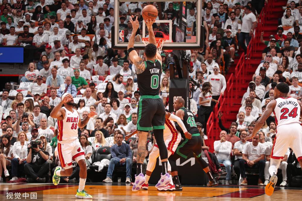 他先后在波 他先后在波