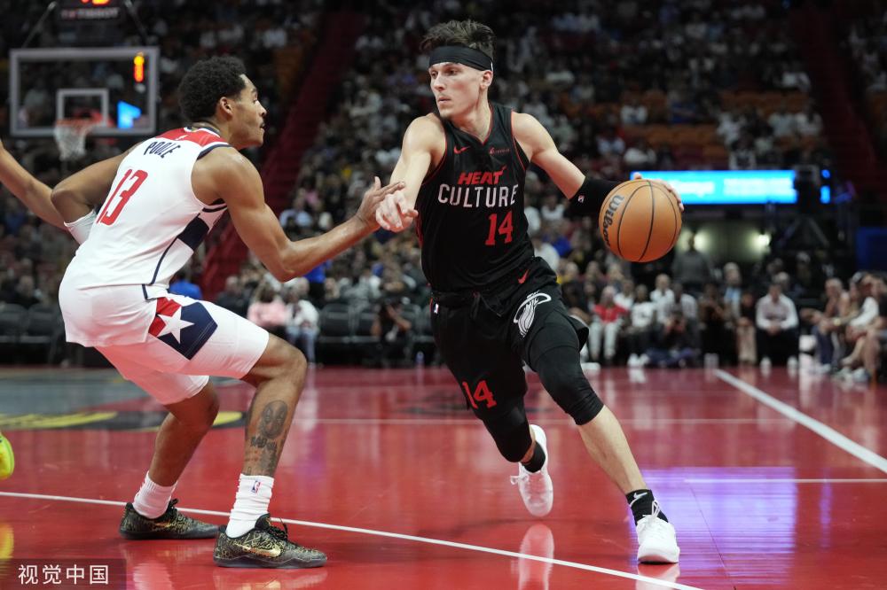 接受采访时 接受采访时